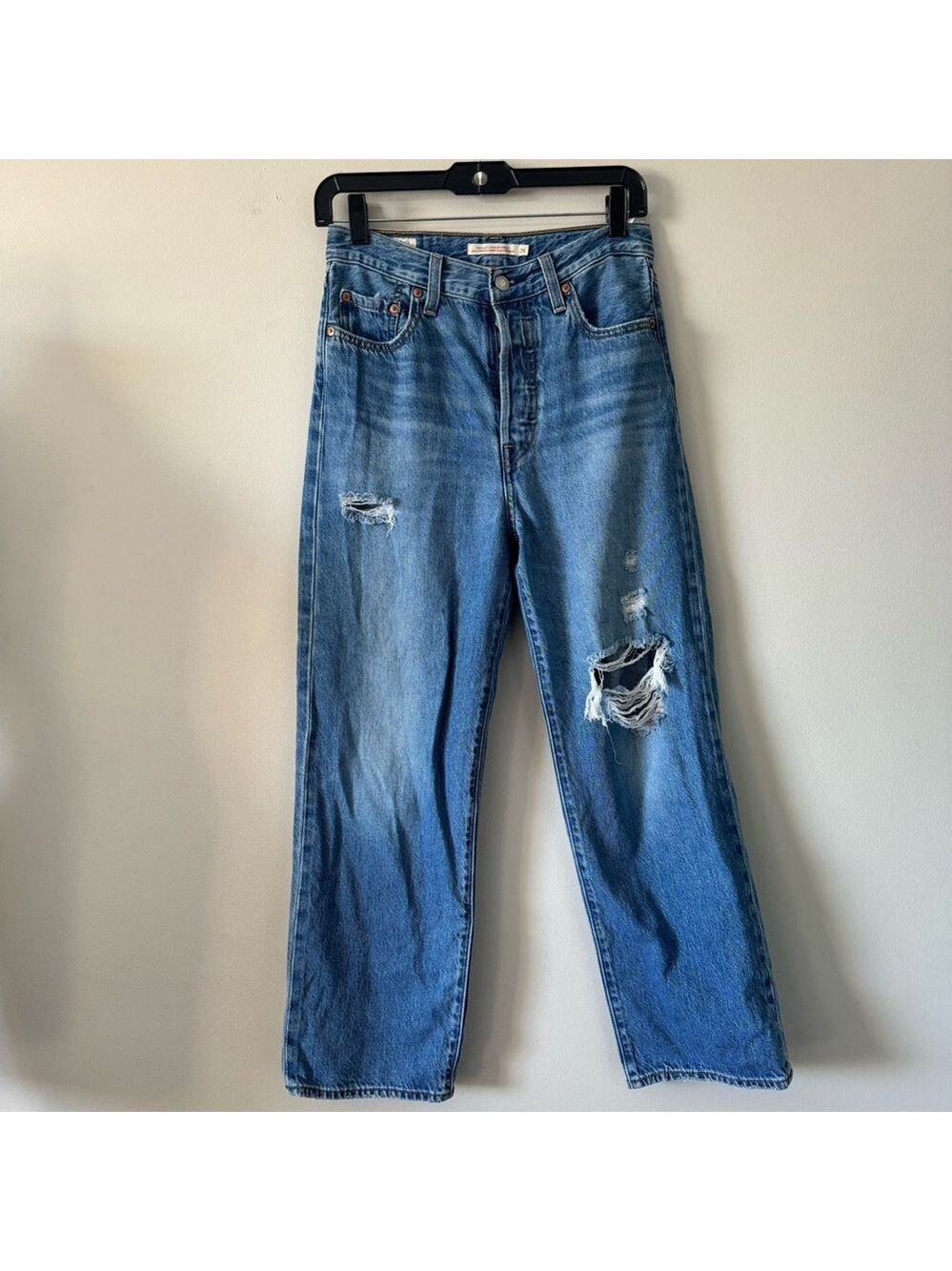 Levi's Premium  Ribcage Ankle Jeans in Light Blue size 26